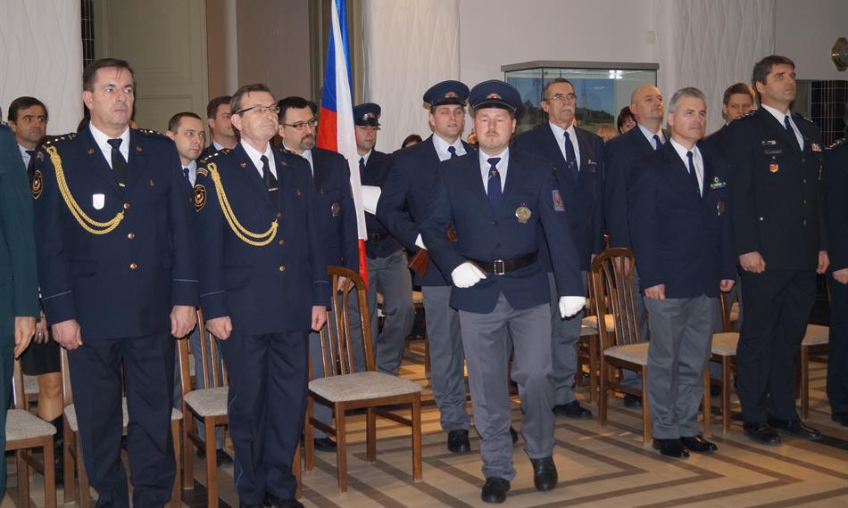 2014-1-31-721nástup jednotky čestné stráže CÚ HK .JPG